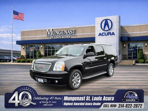 Used 2013 GMC Yukon XL Denali AWD/4WD image 1