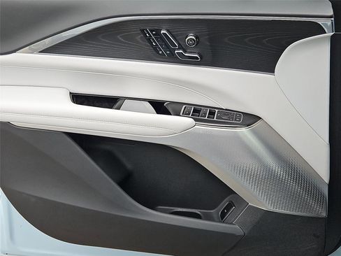 Certified 2024 Cadillac Lyriq Luxury RWD image 24