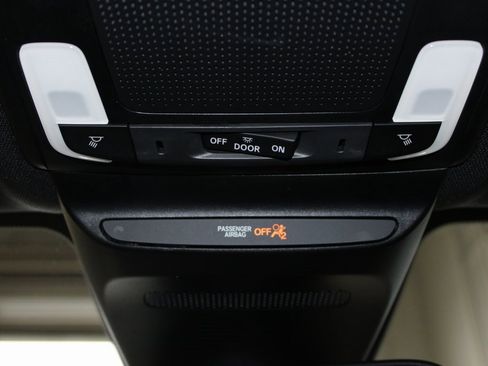 Used 2023 Honda HR-V Sport image 34