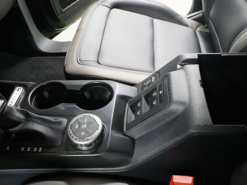 Used 2025 Ford Bronco Outer Banks AWD/4WD image 21