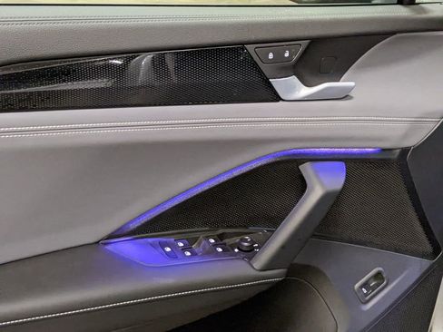 New 2026 Volkswagen Tiguan SE image 10