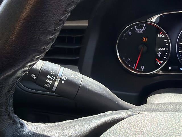 Used 2019 GMC Acadia Denali w/ Technology Package FWD image 23