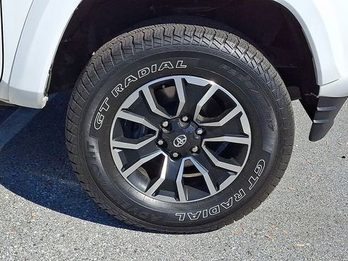 Certified 2023 Toyota Tacoma TRD Sport AWD/4WD image 8