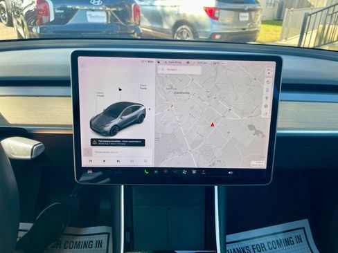 Used 2020 Tesla Model Y Long Range image 14