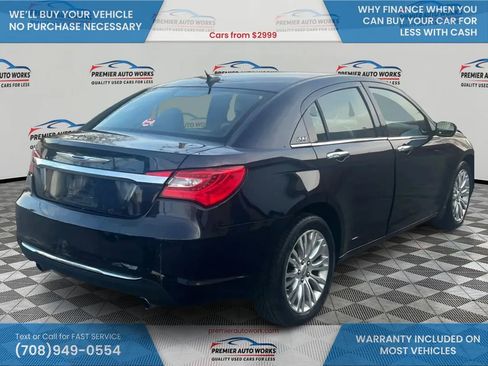 Used 2011 Chrysler 200 Limited FWD image 4