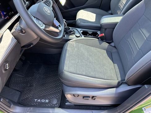 New 2026 Volkswagen Taos SE AWD/4WD image 10