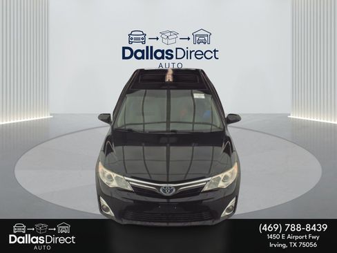 Used 2012 Toyota Camry XLE image 3