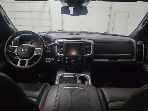 Used 2017 RAM 3500 Laramie Longhorn image 10