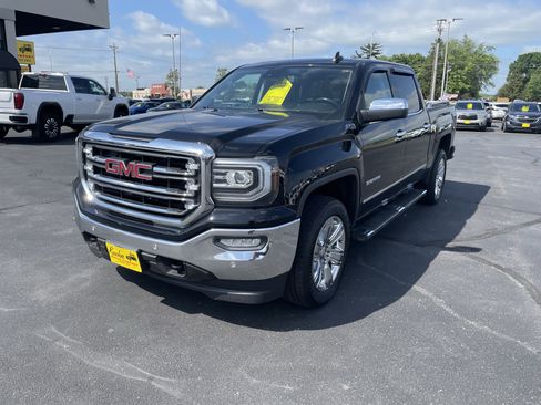 Used 2017 GMC Sierra 1500 SLT AWD/4WD image 4