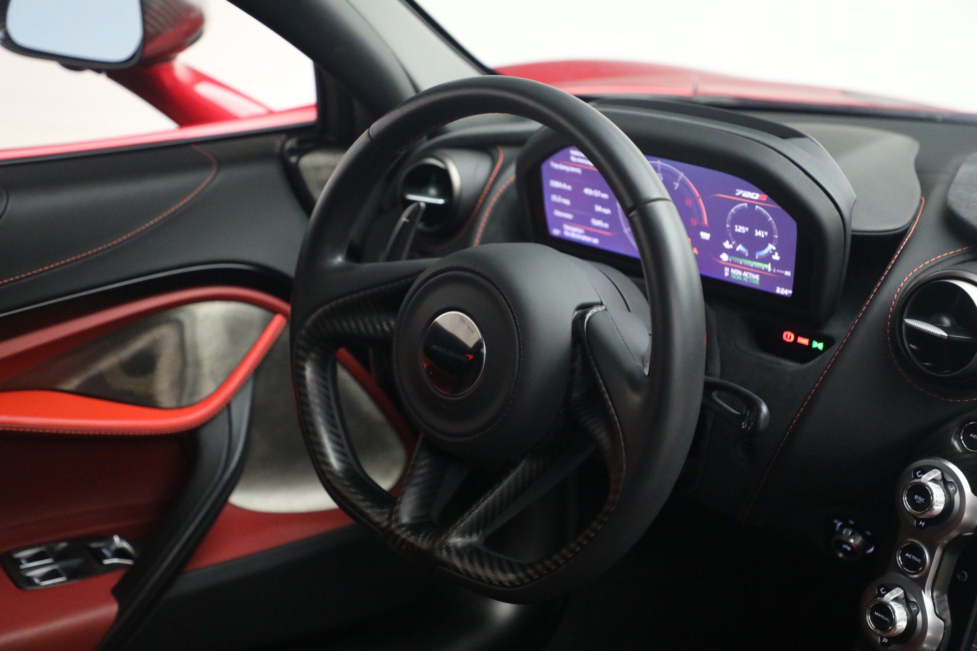 Used 2019 McLaren 720S Performance RWD image 26
