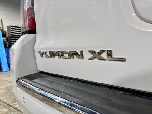 Used 2015 GMC Yukon XL Denali w/ Open Road Package image 17