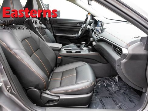 Used 2022 Nissan Altima 2.5 SR FWD image 24