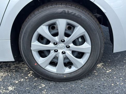 Used 2026 Toyota Corolla LE FWD image 23