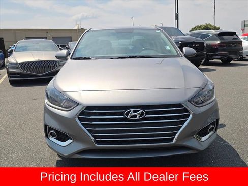 Used 2022 Hyundai Accent SE FWD image 8
