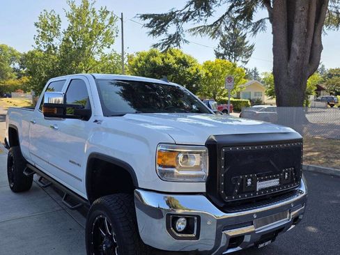 Used 2015 GMC Sierra 2500 SLT image 3