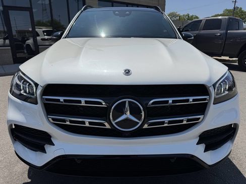 Used 2021 Mercedes-Benz GLS 580 4MATIC image 2