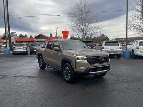 Used 2023 Nissan Frontier PRO-4X w/ Pro Convenience Package image 9