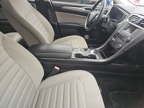 Used 2018 Ford Fusion S image 13