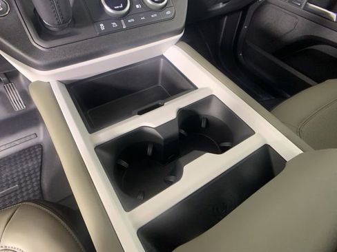 Certified 2025 Land Rover Defender 110 S image 24