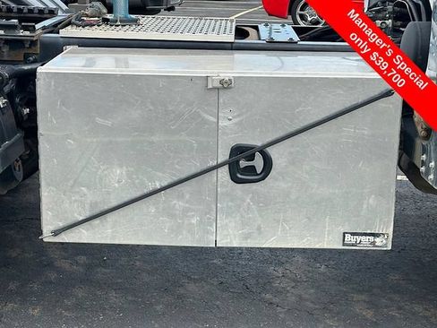 Used 2019 Ford F750 2WD Regular Cab Super Duty image 9