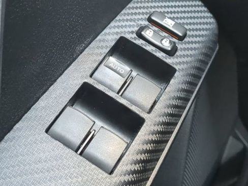 Used 2013 Toyota RAV4 XLE AWD/4WD image 22