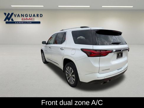 Used 2023 Chevrolet Traverse Premier FWD image 7