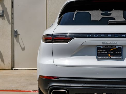 Used 2019 Porsche Cayenne AWD/4WD image 53