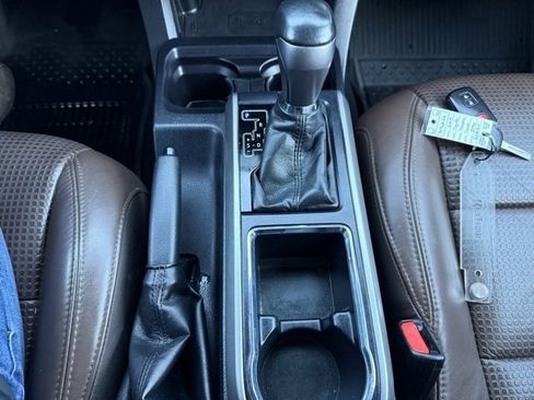 Used 2019 Toyota Tacoma Limited image 20
