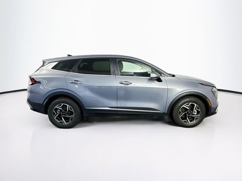 Used 2025 Kia Sportage LX FWD image 10