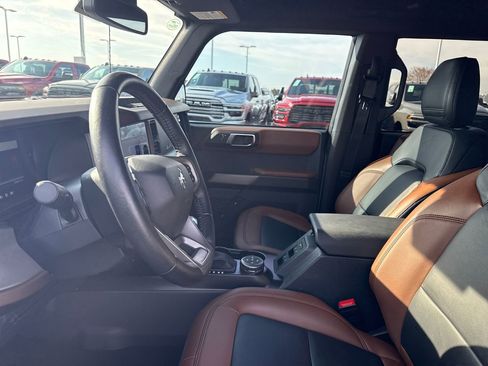 Used 2023 Ford Bronco Outer Banks image 14