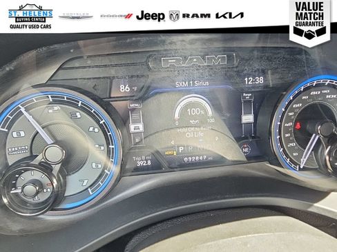 Used 2022 RAM 1500 Limited w/ Body-Colour Bumper Group AWD/4WD image 16