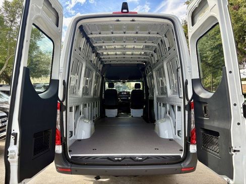 New 2026 Mercedes-Benz Sprinter 2500 image 22