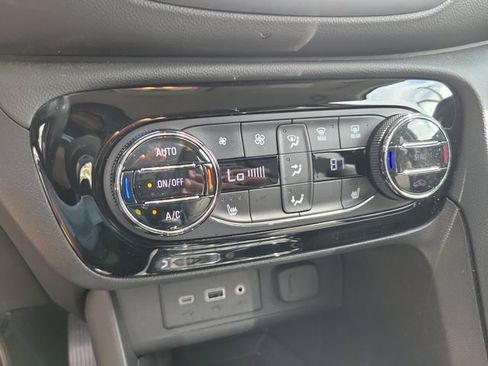 Used 2023 Buick Encore GX Select FWD image 24
