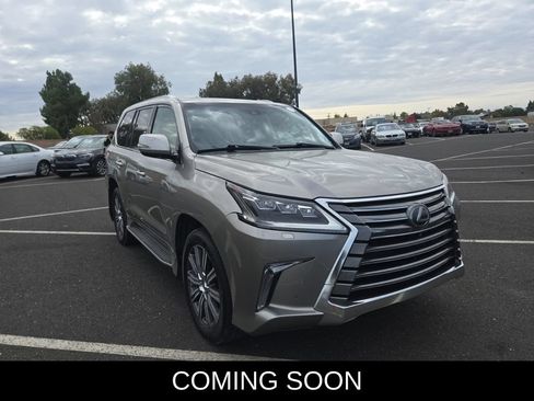Used 2016 Lexus LX 570 4WD w/ Luxury Package image 1