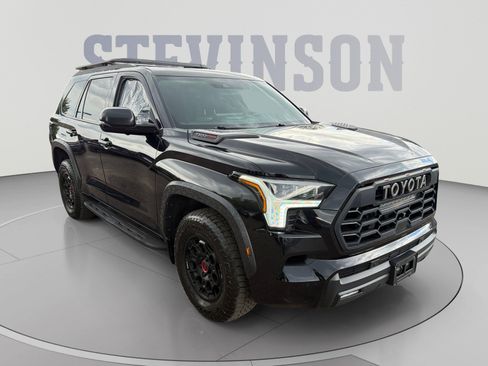 Used 2024 Toyota Sequoia TRD Pro AWD/4WD image 7