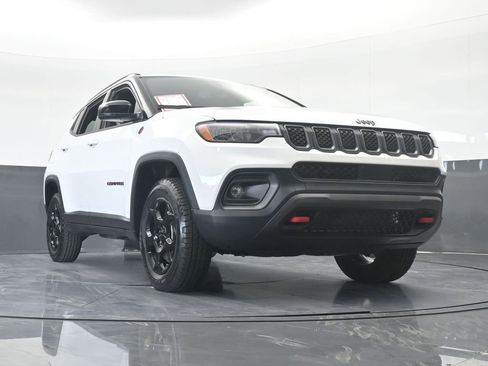 Used 2023 Jeep Compass Trailhawk image 65