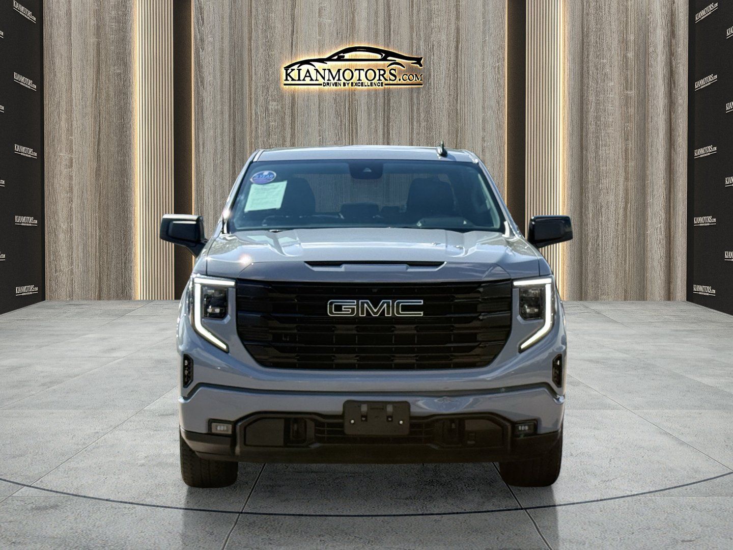 Used 2024 GMC Sierra 1500 Elevation w/ LPO, Elevation Black Package AWD/4WD image 5