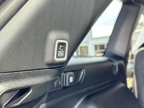 Used 2023 Jeep Grand Cherokee Limited w/ Luxury Tech Group II AWD/4WD image 7