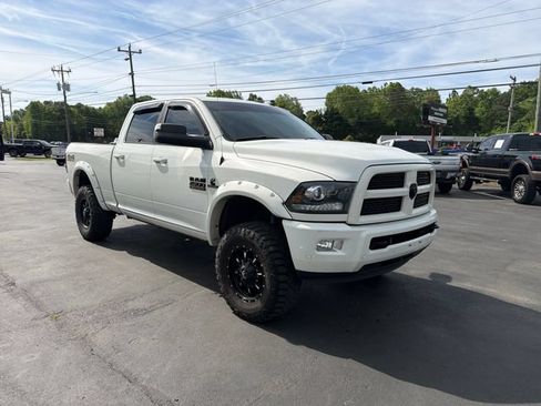 Used 2017 RAM 2500 Laramie w/ Sport Appearance Group AWD/4WD image 3