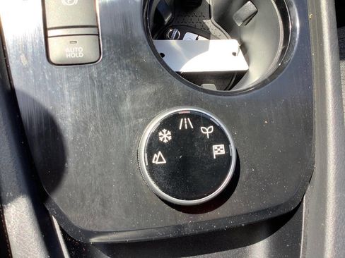 Used 2021 Nissan Rogue SV AWD/4WD image 44