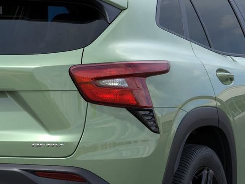 New 2026 Chevrolet Trax ACTIV w/ Driver Confidence Package FWD image 11