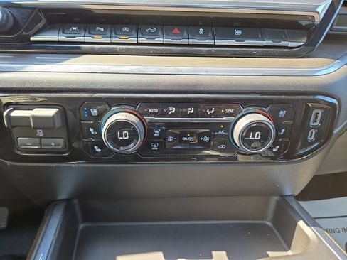 Used 2023 Chevrolet Silverado 1500 High Country w/ High Country Premium Package AWD/4WD image 26