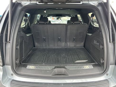 Used 2025 Chevrolet Suburban RST w/ Comfort Package image 45
