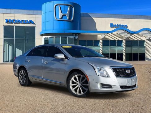 Used 2017 Cadillac XTS Luxury FWD image 1