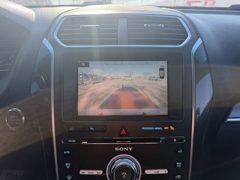 Used 2016 Ford Explorer Sport image 34