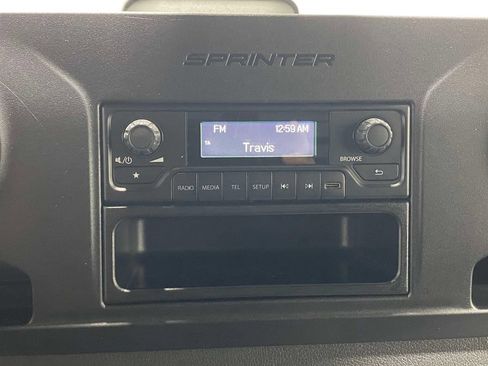 Used 2025 Mercedes-Benz Sprinter 2500 image 28