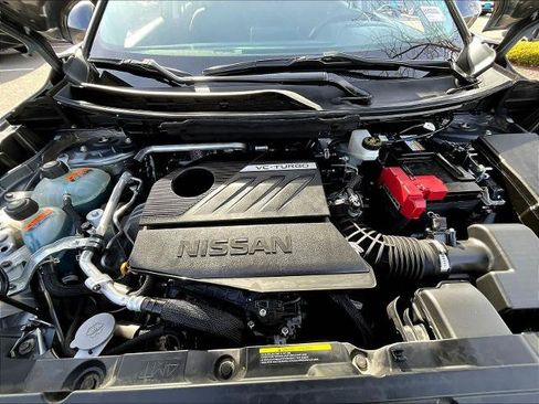 Certified 2024 Nissan Rogue SV image 27