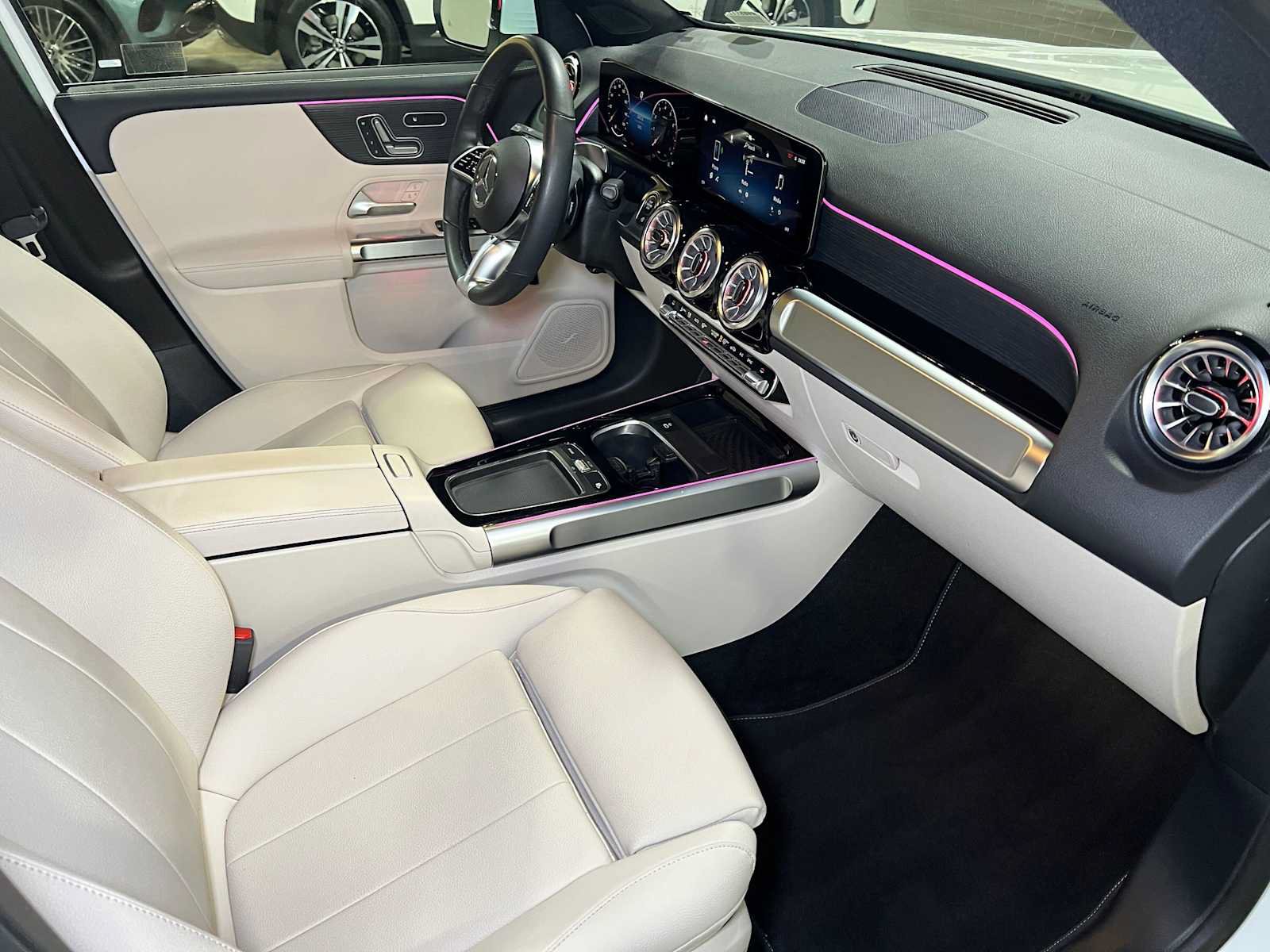 Certified 2026 Mercedes-Benz GLB 250 4MATIC image 11