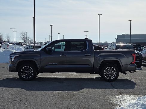 Used 2024 Toyota Tundra Limited image 3