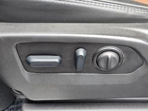 Used 2023 Chevrolet Silverado 3500 High Country image 24